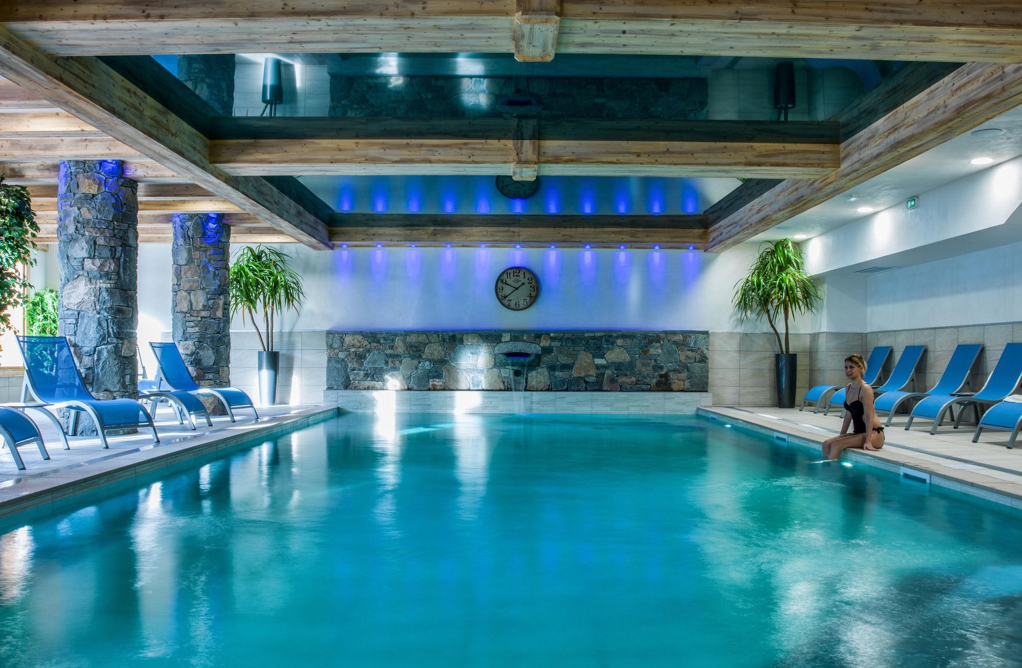 Cgh Residence Boutique Les Chalets De Layssia Samoens Bagian luar foto