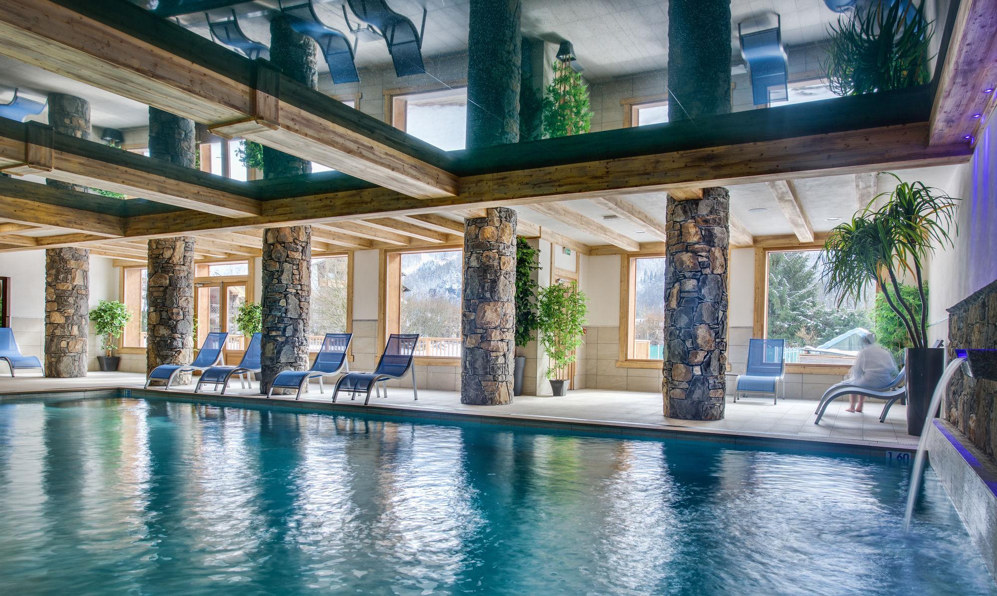 Cgh Residence Boutique Les Chalets De Layssia Samoens Bagian luar foto